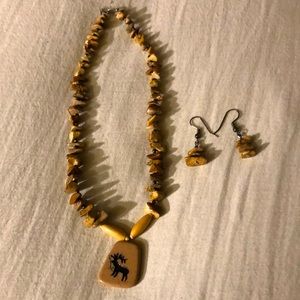 Stone necklace set